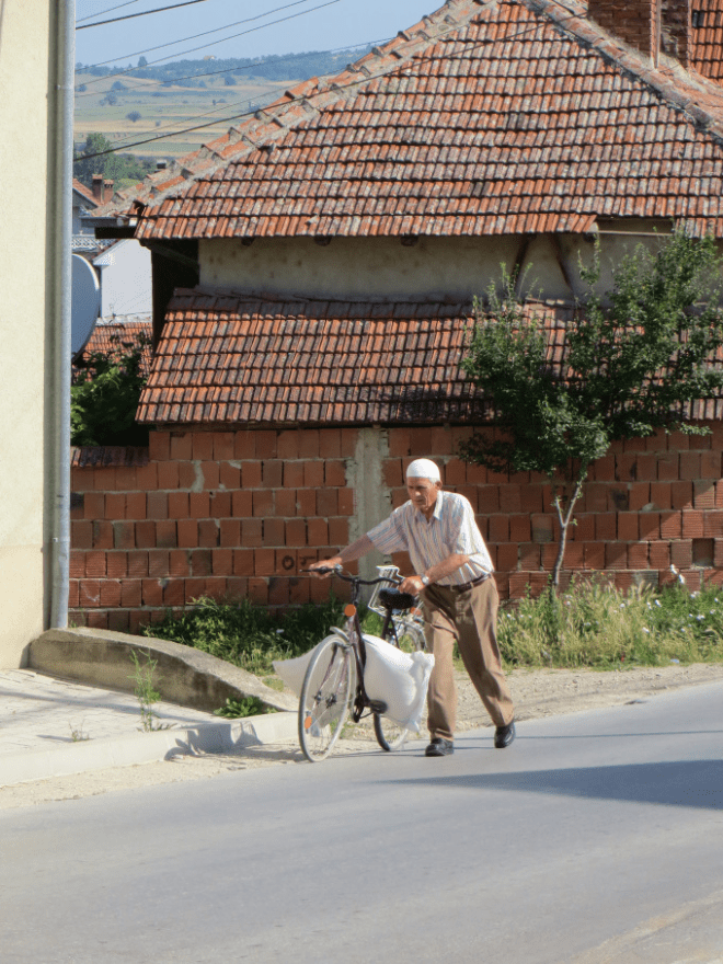 man wearing plis.png