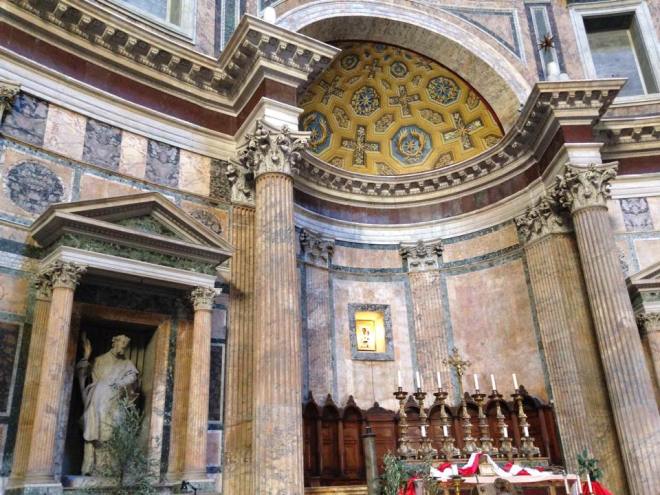 inside pantheon