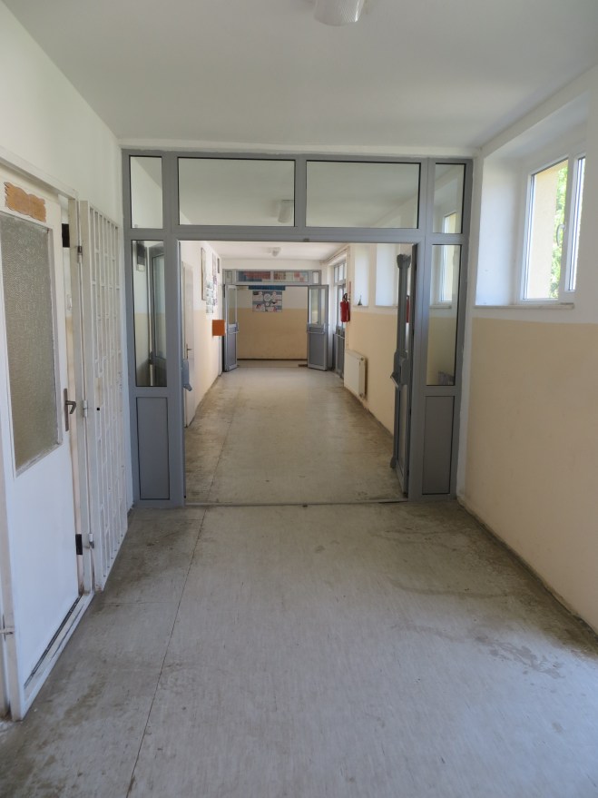 hallway 1 kosovo school